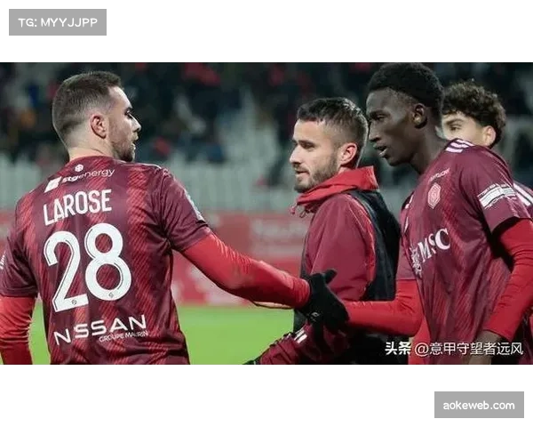 门兴主帅施奥阿尼:3-4-2-1阵型破解对手边路,经验丰富助球队稳居中游 门兴主帅施奥阿尼:3-4-2-1阵型破解对手边路,经验丰富助球队稳居中游